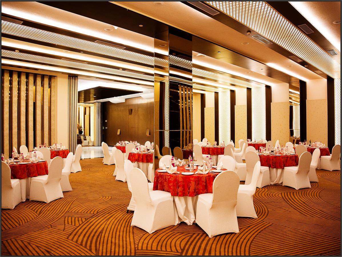 Radisson Lucknow City Center Exteriér fotografie