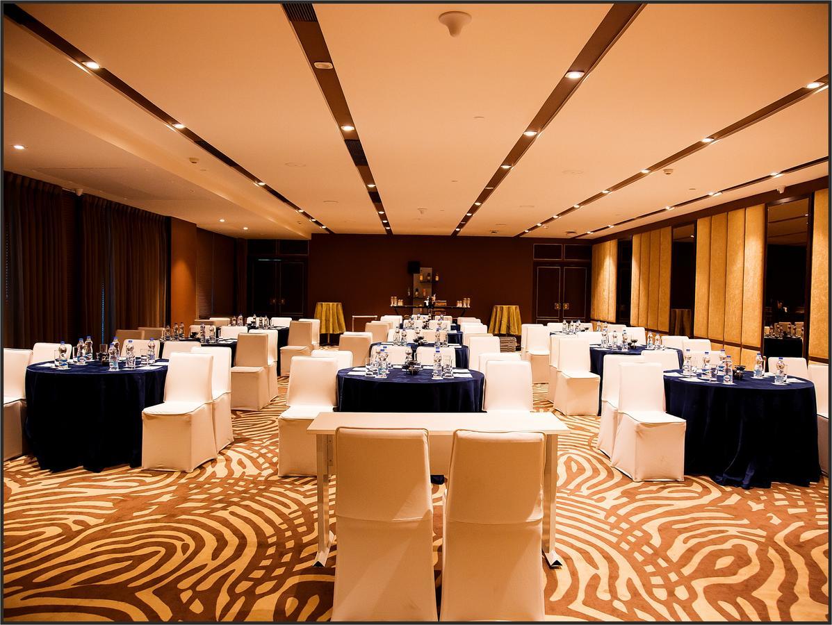 Radisson Lucknow City Center Exteriér fotografie